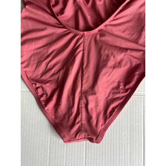 Kona Sol size Medium mauvewood modern 1 piece swim - Picture 6 of 8